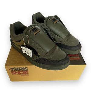 RARE OSIRIS SKATEBOARD SHOES (SIZE) 9